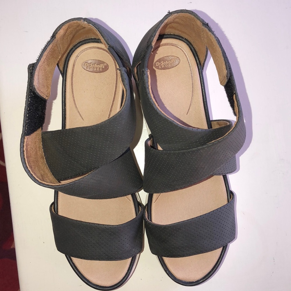 Worn once Dr.Scholl’s Sheena Sport sandal